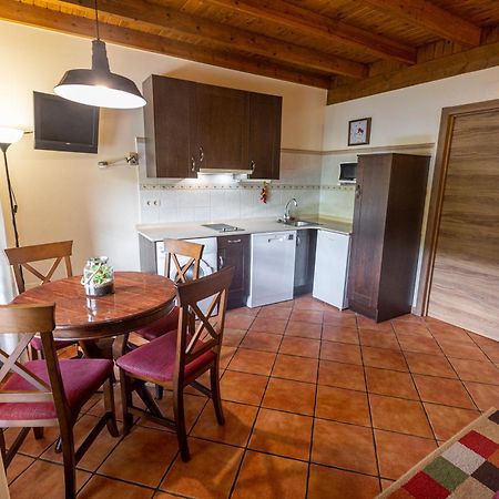 Onís Apartamentos El Pedrayu מראה חיצוני תמונה