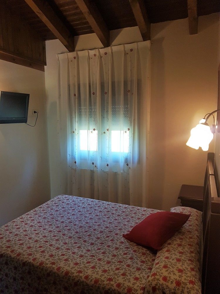 Onís Apartamentos El Pedrayu מראה חיצוני תמונה